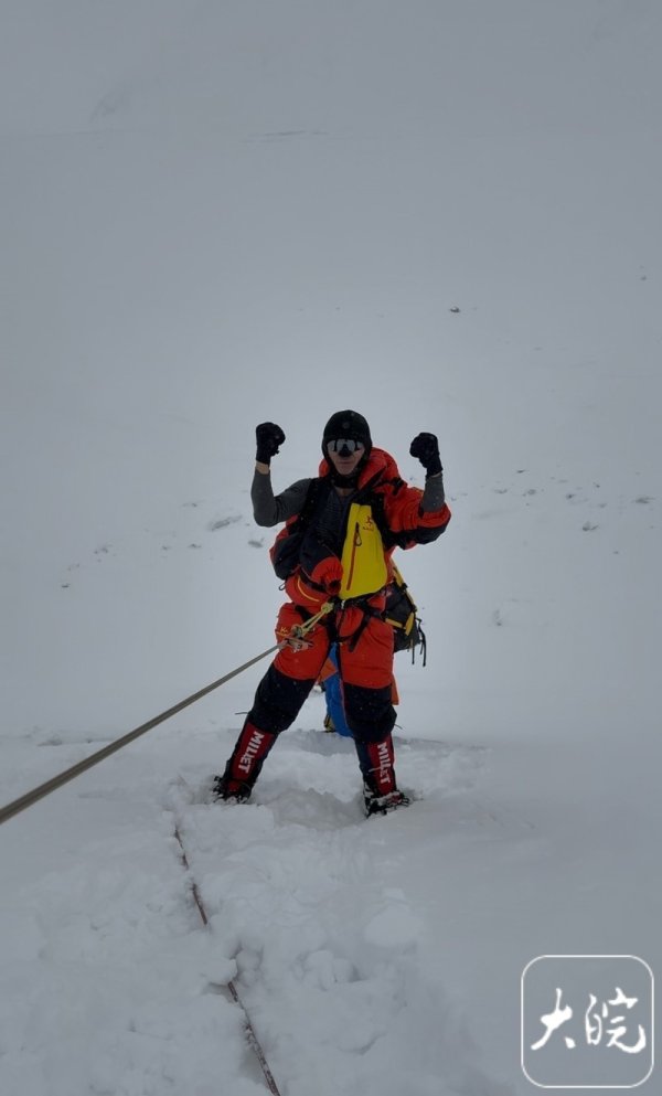 配资行业资讯 5200米珠峰大本营内，合肥登山者李焕龙等待登顶窗口期_大皖新闻 | 安徽网